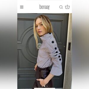 NWOT Women’s BENAAR LA Kya Striped Button Blouse top. Size small. Retail $135